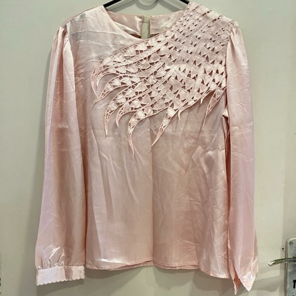 Pink satin blouse - Picture 8 of 8